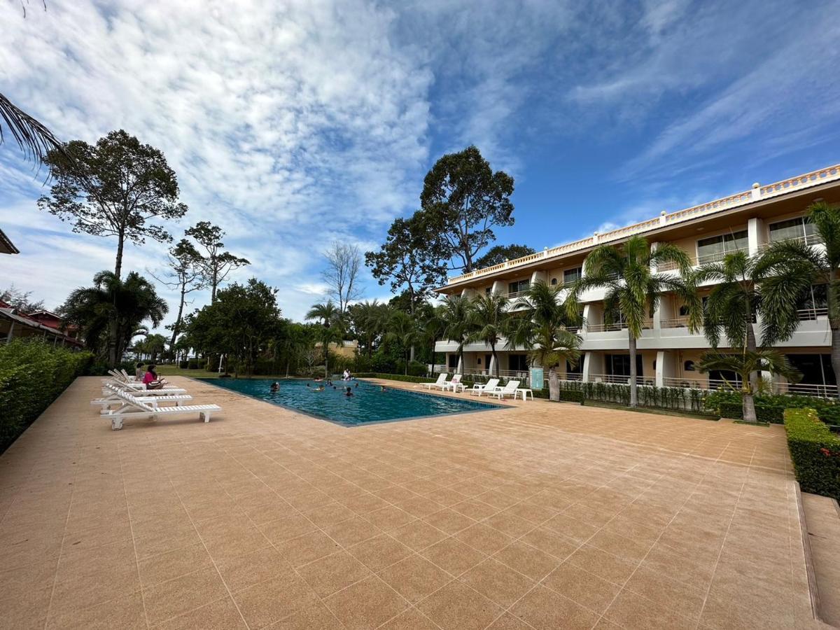 Villa Blanca Hotel & Restaurant Csaulau-part Kültér fotó