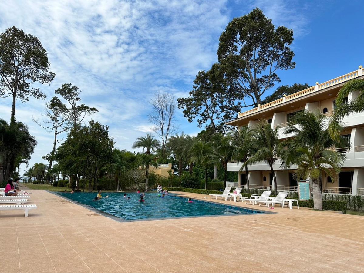 Villa Blanca Hotel & Restaurant Csaulau-part Kültér fotó